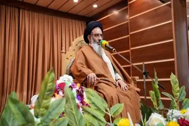 خوزستان شناسنامه درخشان ایران است/فعالان عرصه تولید افسران جهاد اقتصادی هستند