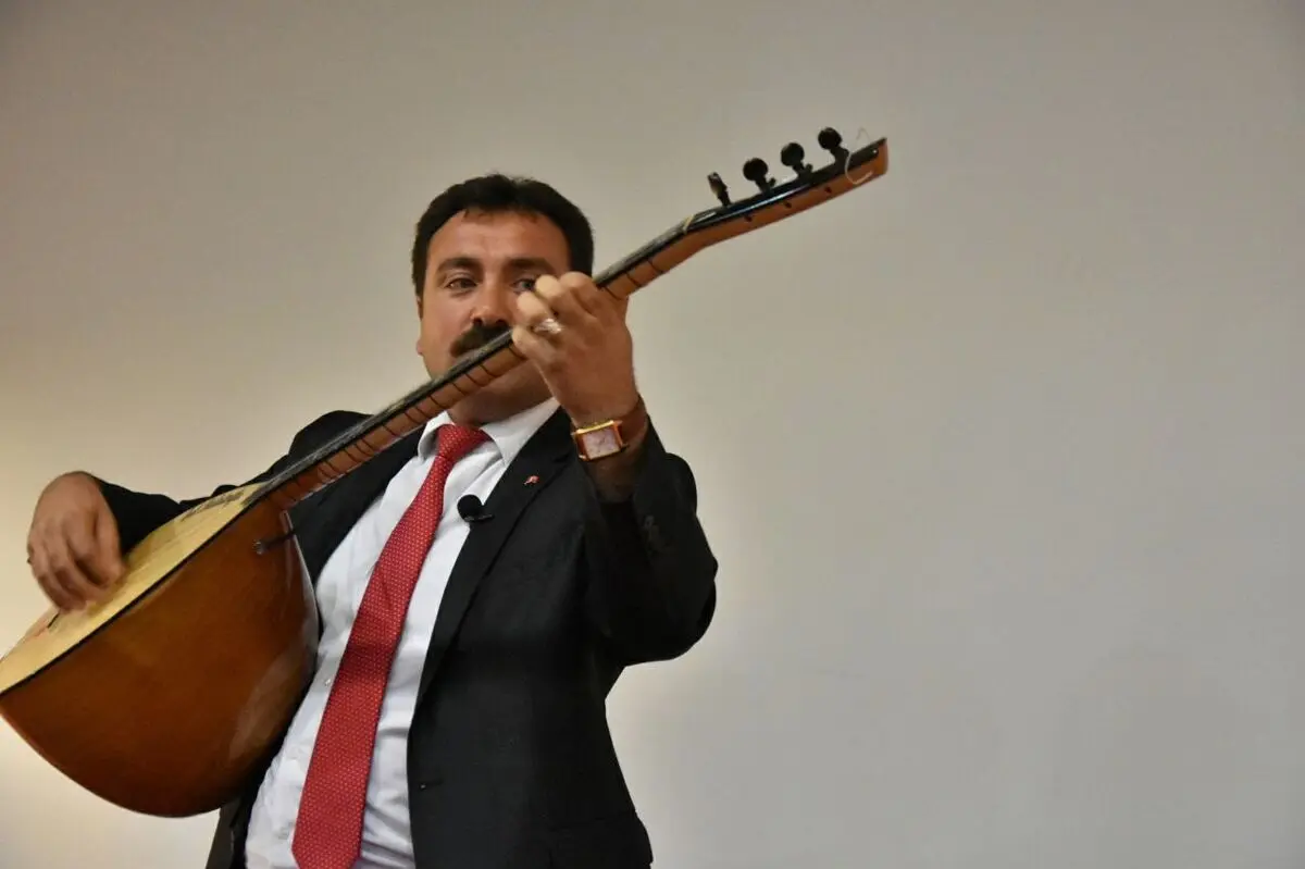 عشق و انتقامِ عاشیق‌ها از زبان خودشان