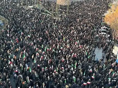 اجتماع مردم عزادار کرمانشاه + فیلم