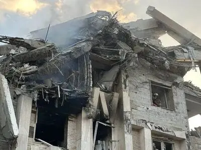 دفاع از سرزمین و ملت ایران حق مسلم جمهوری اسلامی است