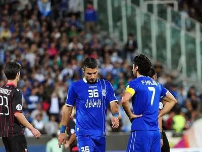 باشگاه ذوب آهن دو ماه از من خبر ندارد/ گل می‌زدم اما در چشم نبودم/هر وقت حرف زدم ضرر کردم