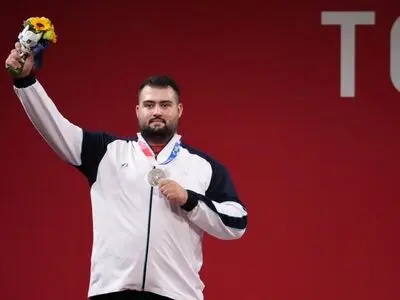 نارضایتی ادامه‌دار وزنه‌برداران المپیکی از حقوق کمیته المپیک 