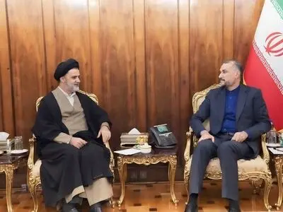 دیدار دو نماینده مجلس با امیرعبداللهیان