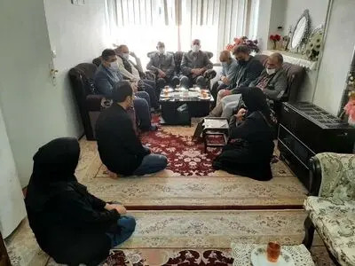 دیدار اعضای هیات اجرایی خانه کارگرسمنان  با خانواده مرحومه «مرضیه طاهریان»