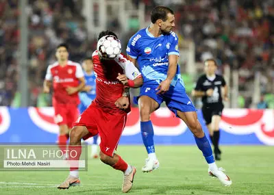 دیدار تیمهای فوتبال پرسپولیس تهران و استقلال خوزستان