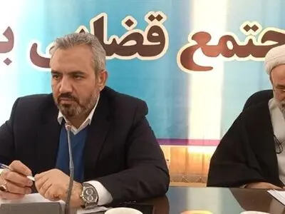 هیچ مانعی، توجیه کننده حق مراجعین در رسیدگی به درخواست‌های آنان نیست
