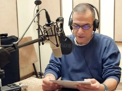 انتشار نسخه ویژه نابینایان «مرد بارانی» با صدای مجید آقاکریمی