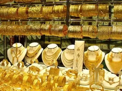 حباب سکه تمام به صفر رسیده است/ سود بانکی کم شود، تقاضا برای خرید طلا افزایش می‌یابد