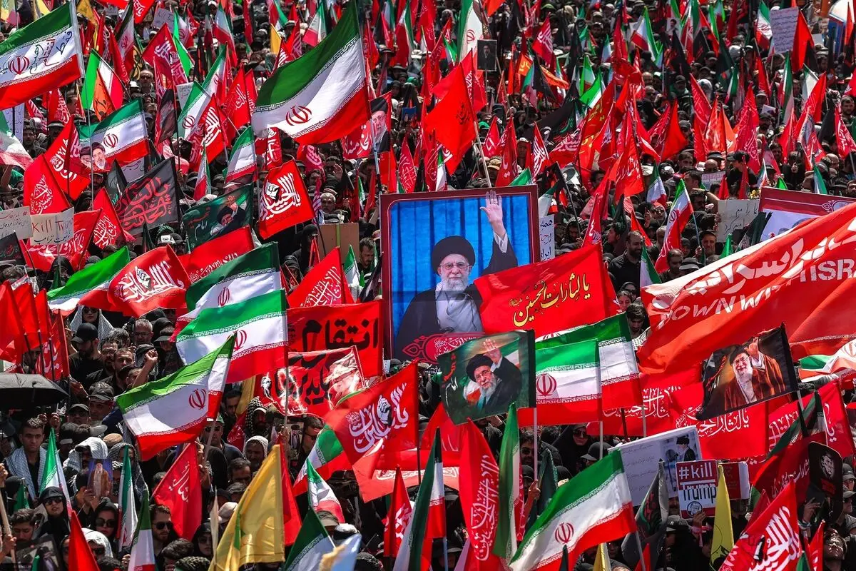 پیام تقدیر شورای نگهبان از حضور حماسی مردم ایران و عراق در مراسم تشییع پیکر مطهر رهبر شهید