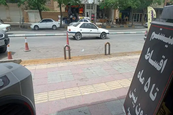 شهرداری، سد راه کسب و کار/ راه ورود به مغازه یک کارگر اخراجی را بسته‌اند و دلیلش را نمی‌گویند!