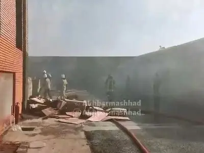 هم‌اکنون مهار آتش در مشهد، کارخانه تیز پرتوس + فیلم