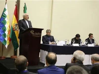 ظریف: ایران ترغب بتمتین الاواصر الاقتصادیة والسیاسیة مع بولیفیا