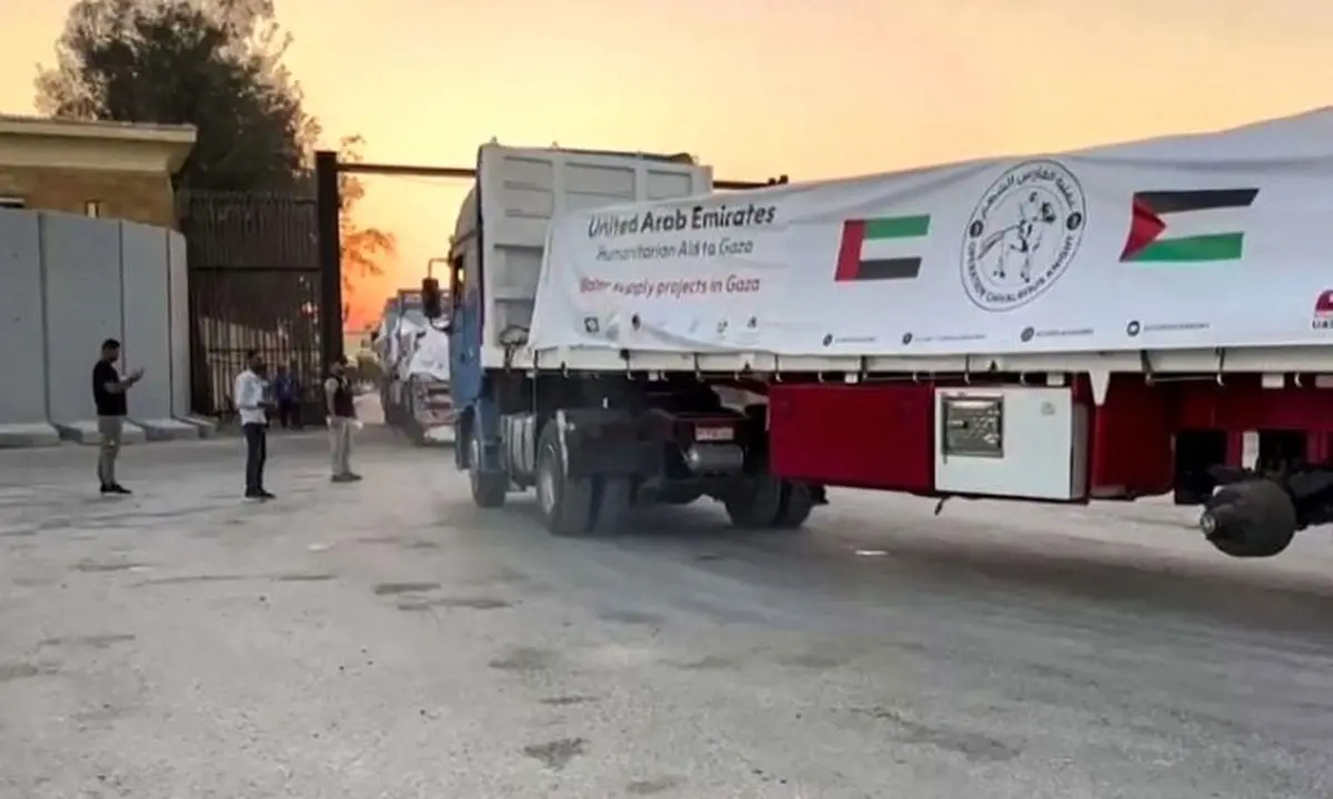 بدء دخول قوافل مساعدات إلى قطاع غزة عبر معبر رفح
