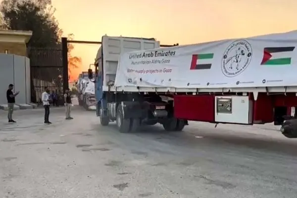 بدء دخول قوافل مساعدات إلى قطاع غزة عبر معبر رفح