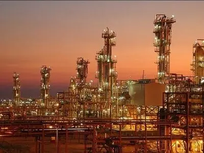 کارگران پتروشیمی مارون در رویای قرارداد مستقیم شدن/ مدیر منابع انسانی: تسهیلات رفاهی رسمی‌ها و پیمانکاری‌ها را صد درصد یکسان‌سازی می‌کنیم 