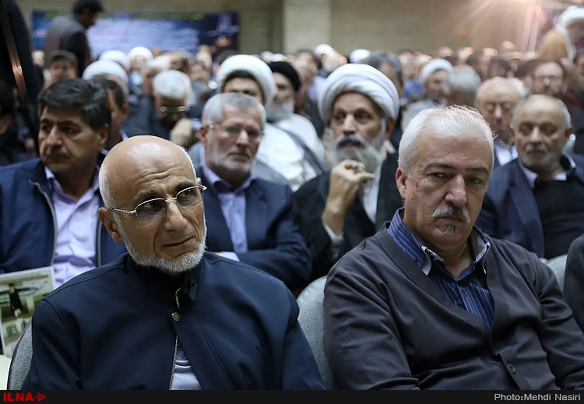 نمیتوانیم برای بکارگیری نیروها و افراد انحصاری عمل کنیم/ فقط باید با ضدانقلاب برخورد کنیم