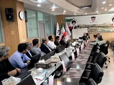 توسعه کشور از مسیر حمل و نقل ریلی می گذرد