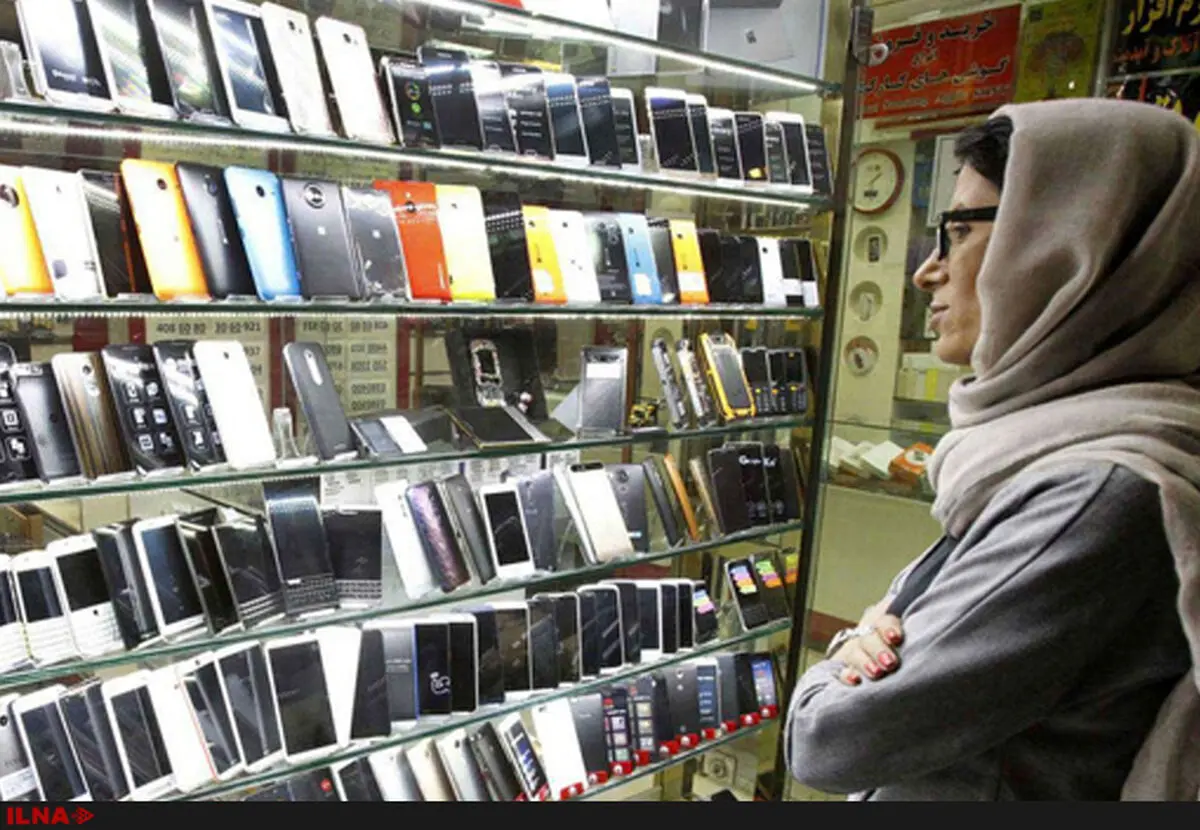 جدول قیمت موبایل‌های میان‌‎رده در بازار تهران 
