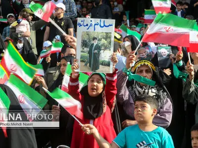 ویدئو/ اجتماع خانوادگی «سلام فرمانده» در استادیوم آزادی 
