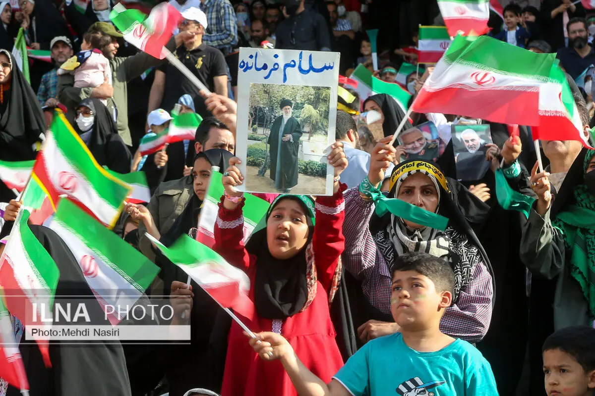 ویدئو/ اجتماع خانوادگی «سلام فرمانده» در استادیوم آزادی 