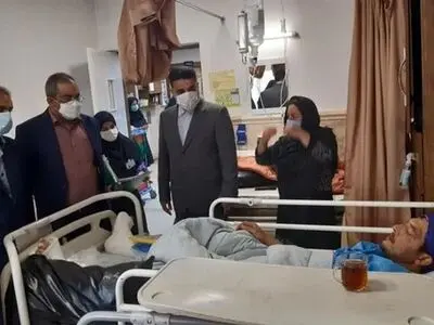 مصدوم شدن کارگر شهرداری رشت در حادثه تصادف/ عیادت شهردار