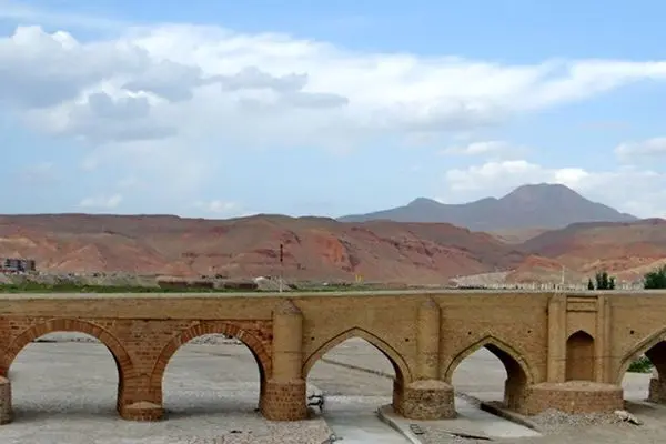 کاهش ۷۰ درصدی جریان رودخانه آجی‌چای آذربایجان‌شرقی
