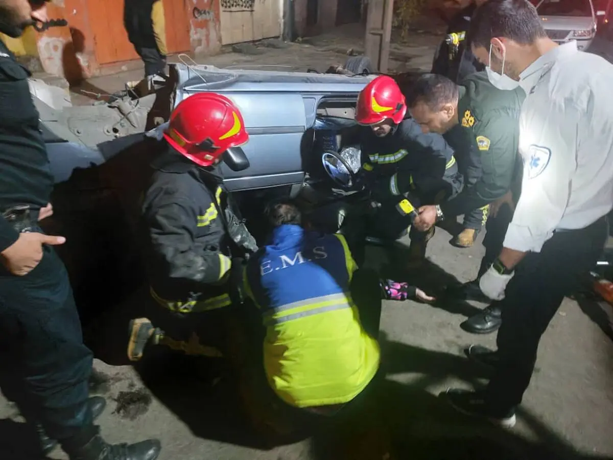  واژگونی پژو ۴۰۵  یک مصدوم و یک کشته به همراه داشت 