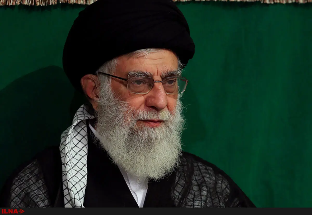 قائد الثورة للشباب:اذا صمدتم ستصلون الى قمة سیادة دین الله وسیادة الحق والعدل