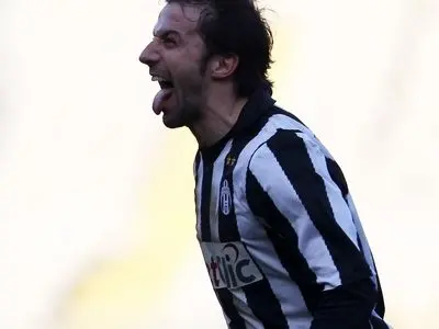 کاریکاتور: دل پیرو ۴۷ ساله شد