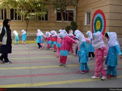 مدارس شهر و استان تهران در روز سه‌شنبه دایر است