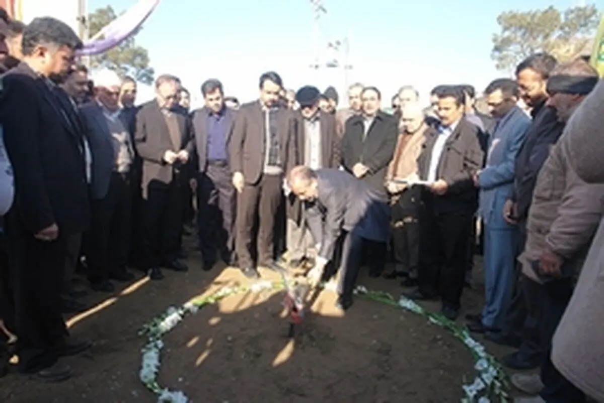 کلنگ آزادسازی مهمترین محور گردشگری کاشان(امیرکبیر) به زمین زده شد