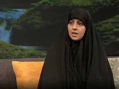 دشمن تنها قصد برداشتن روسری را ندارد/ می‌خواهند ساختار خانواده و نقش تربیتی مادر را تضعیف کنند