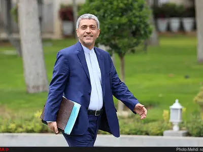 از کسب و کارهای اینترنتی مالیات دریافت نمی‌کنیم