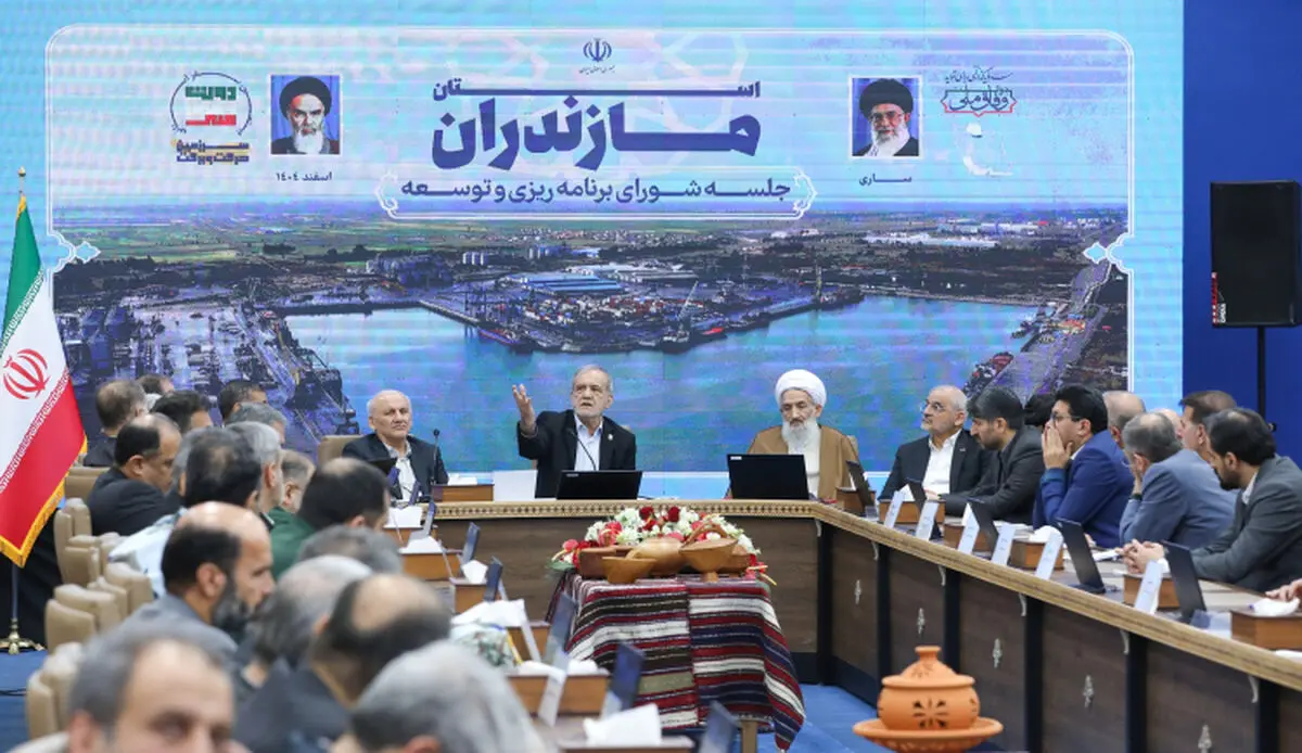 واکنش پزشکیان به ادعای ترامپ درباره قتل عام ۳۲ هزار نفر در ایران/ هر کس ادعا دارد تعداد بیشتر است، با سند اعلام کند