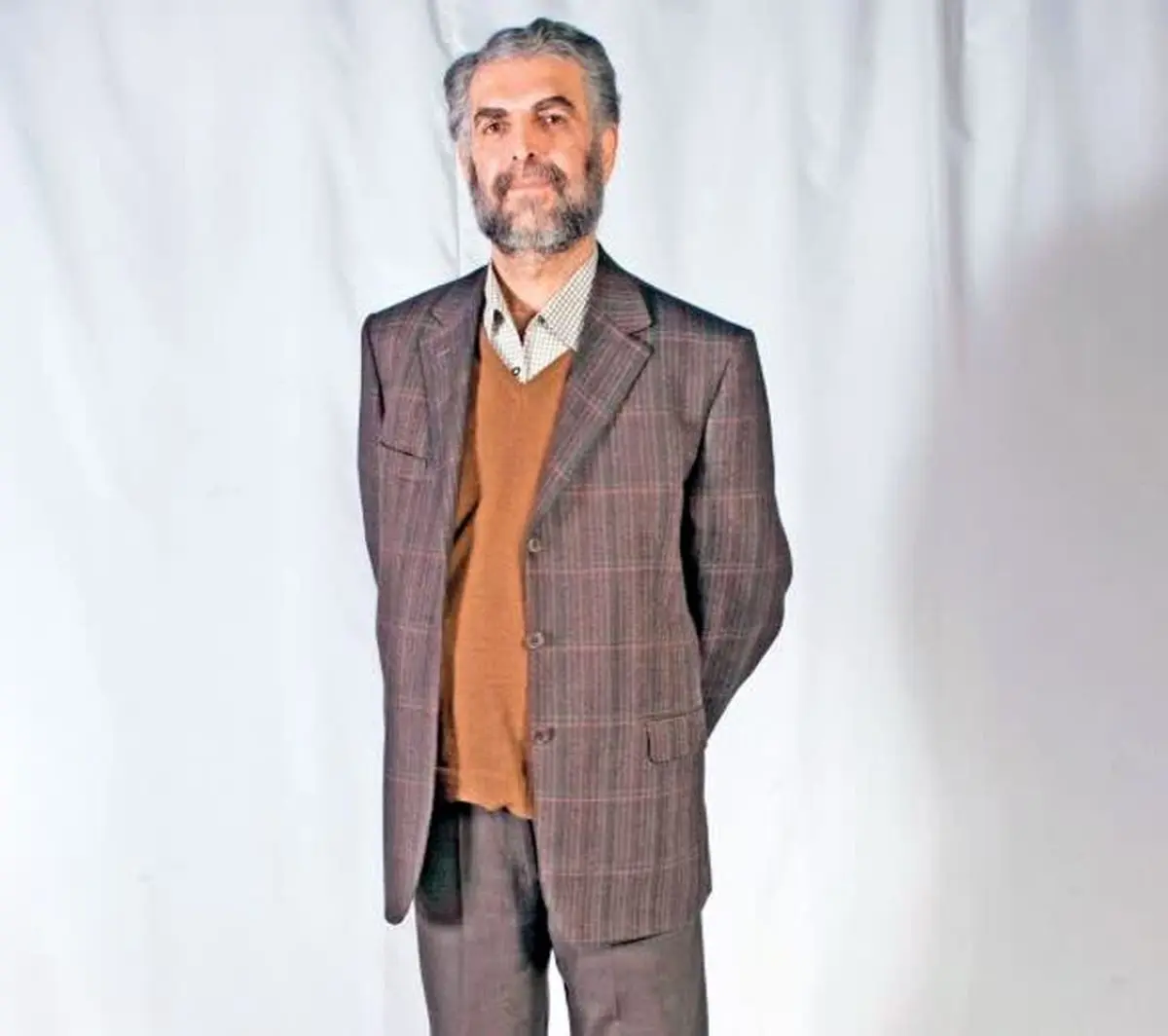 دهری‌گری و دهرزدگی انسان زمانه‌ای که «از سنگ و صخره نان برمی‌گیرد که مسیح نگرفت» 