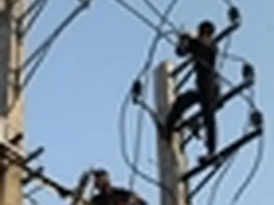 باحثة إیرانیة تنتج الکهرباء من مخلفات الصناعات الکیمیائیة