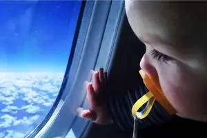 قیمت بلیط هواپیما برای کودکان و نوزادان چند؟ 