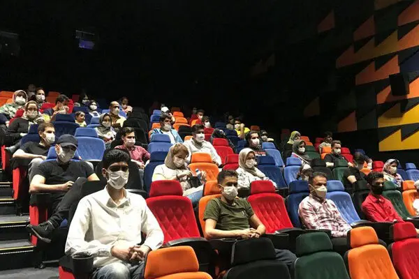 دست پدری سازمان سینمایی از آستین بیرون آمده است