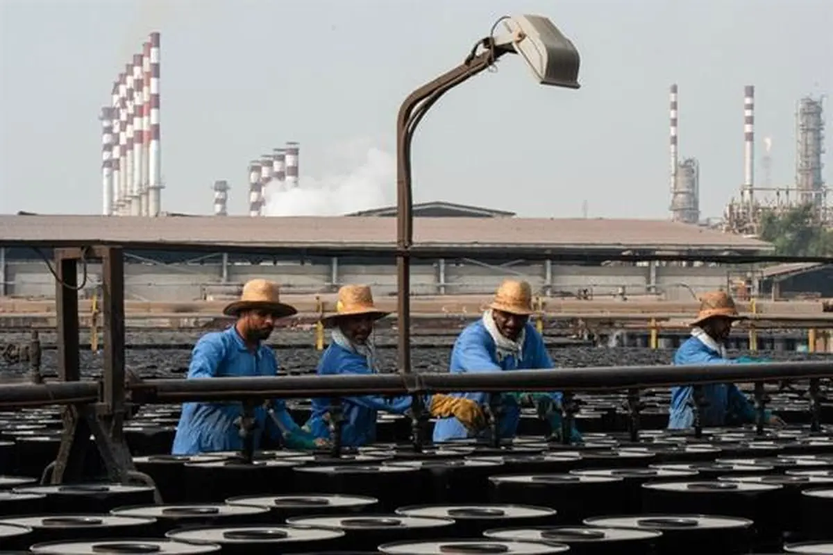 رشد ۵۷ درصدی فروش ماهانه نفت پاسارگاد؛ افزایش سهم صادرات در سبد فروش