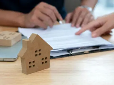 سن قانونی برای سند زدن ملک از چند سالگی است ؟