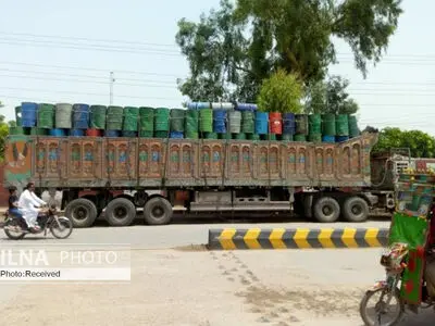 نگرانی‌های کارگران کنترل قاچاق سوخت در مرز قصر شیرین/ نمی‌خواهیم بعد از سالها کار سخت در مرزها بیکار شویم