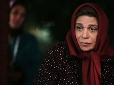 گوهر خیراندیش به  "در نیمه شب اتفاق افتاد" ملحق شد