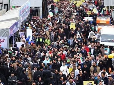 تظاهرات فی ایران عقب صلاة الجمعة تندیدا بنقض امیرکا تعهداتها