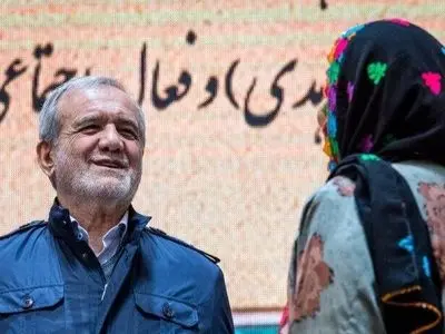 رئیس جمهور به کارشناسان تعارف شاه‌عبدالعظیمی می کند؟