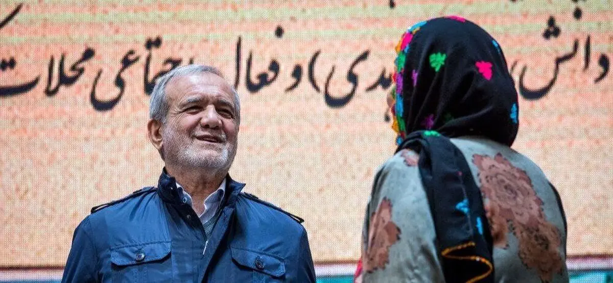 رئیس جمهور به کارشناسان تعارف شاه‌عبدالعظیمی می کند؟