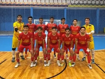 برتری پرگل تیم فوتسال جوانان گیتی پسند مقابل آیندگان هرمزگان
