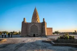ساماندهی و مرمت آرامگاه یعقوب لیث صفاری آغاز شد