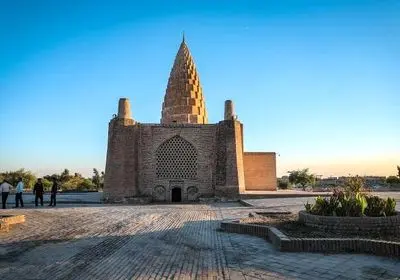 ساماندهی و مرمت آرامگاه یعقوب لیث صفاری آغاز شد
