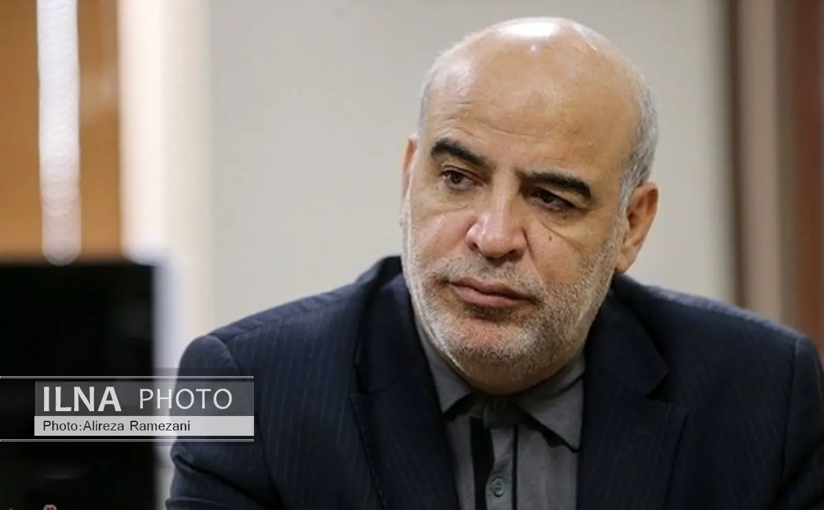 پیمانکاران شهرداری مجبور به گرفتن پول نزول شدهاند