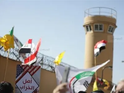 درخواست حشدالشعبی از معترضان برای عقب‌نشینی از مقابل سفارت/ آغاز خروج تدریجی تظاهر کنندگان